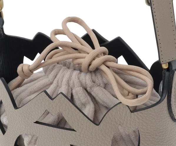 【銀座店・WEB限定】リバーシブルカットワーク 詳細画像 グレージュ 5