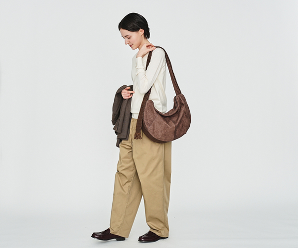 【直営店・WEB限定】アマカ ショルダーバッグ大 詳細画像 ダークブラウン 23