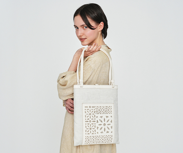タペストリーカットワーク トートバッグ 詳細画像 アイボリー 20