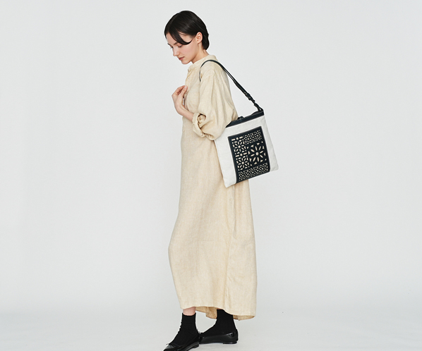 タペストリーカットワーク 2wayショルダーバッグ 詳細画像 ネイビーブルー 24