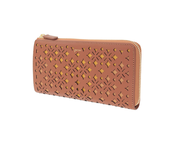 クアドリフォリオ 長財布