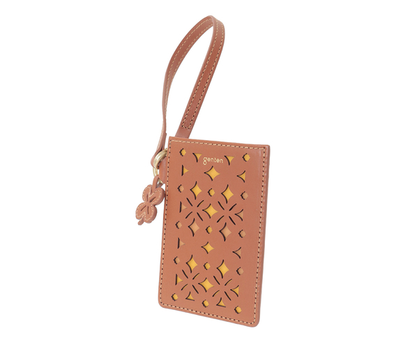 クアドリフォリオ パスケース