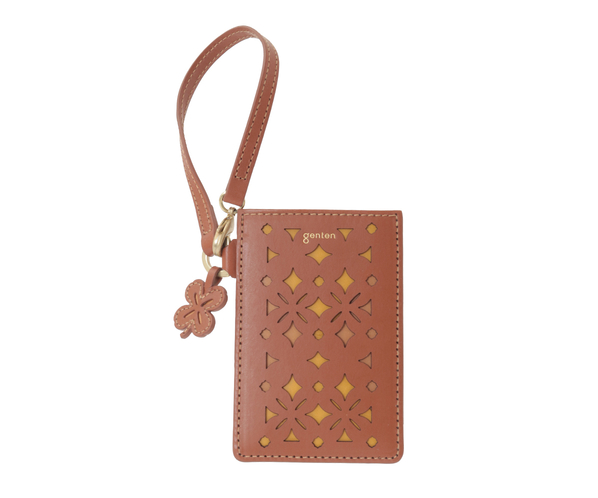 クアドリフォリオ パスケース 詳細画像 ブラウン 2