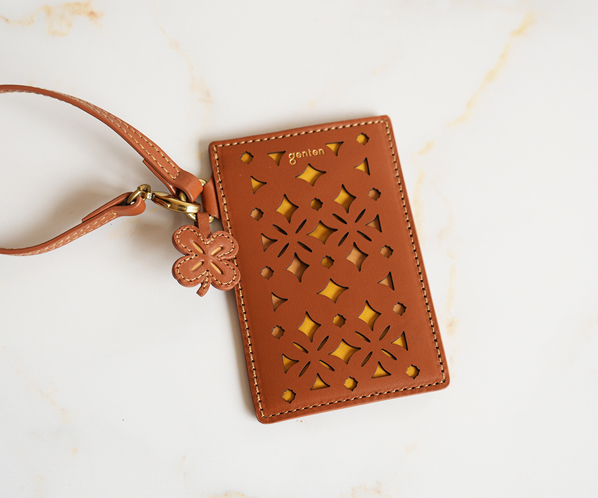 クアドリフォリオ パスケース 詳細画像 ブラウン 20