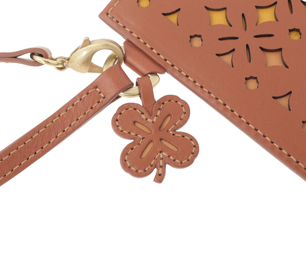 クアドリフォリオ パスケース 詳細画像 ブラウン 5