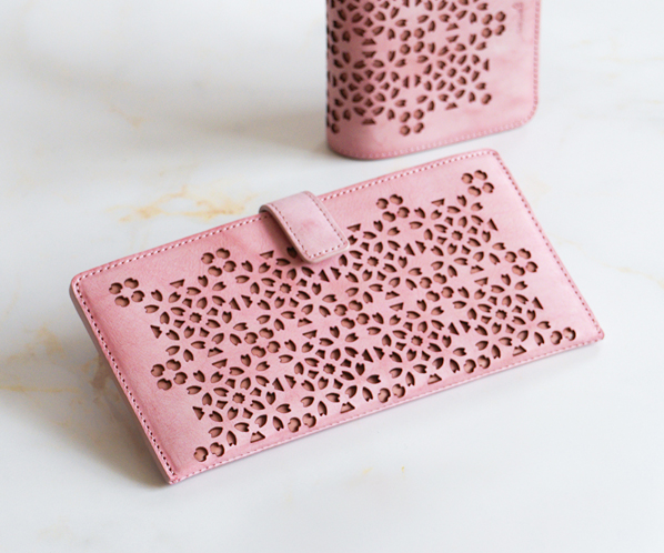 【新色】フラッターカットワーク 長財布 詳細画像 サクラピンク 20